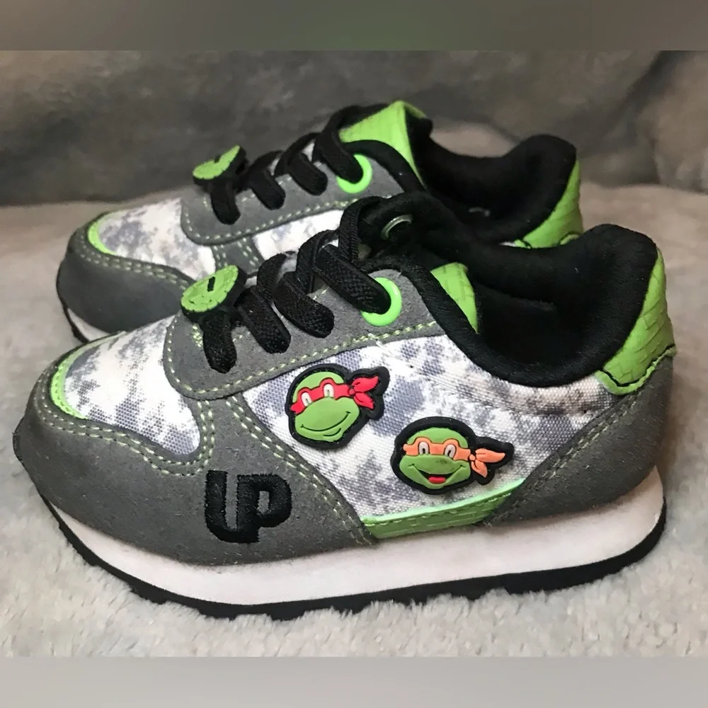 2 pair of toddler sneakers size 5C, Puma & Ground Up - Picture 9 of 9